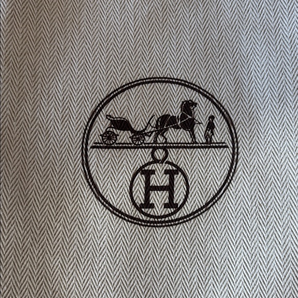 Hermès Logo Drawstring Pouch - Picture 2 of 6